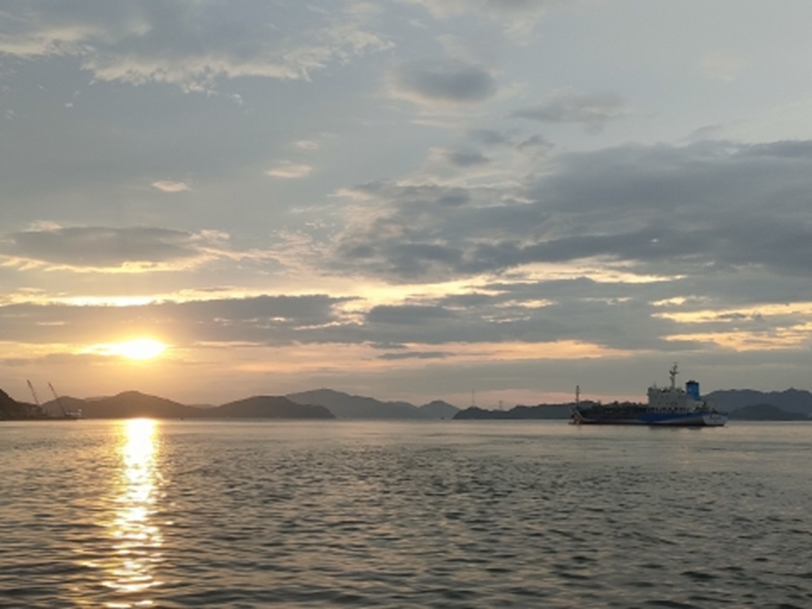 しまなみの日の出