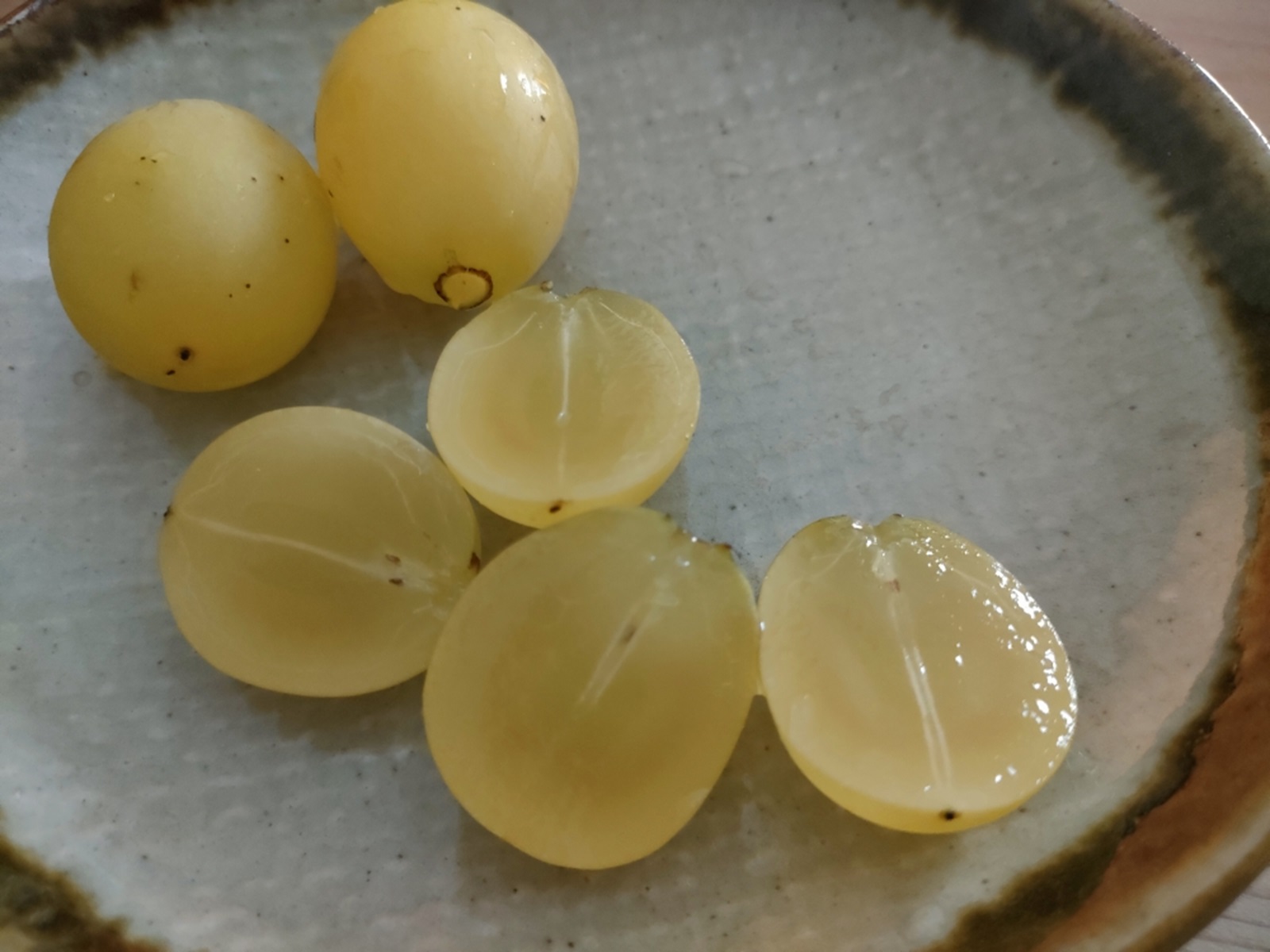 安芸クイーン粒